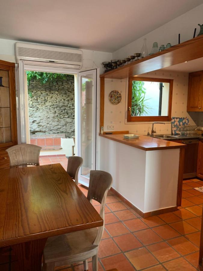 Can Ramon Casa Con Garaje Cadaques Luaran gambar